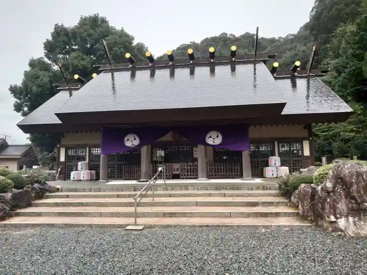 濱名惣社神明宮の本殿・本堂