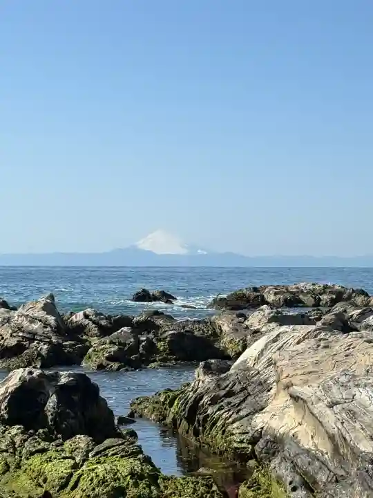 洲崎神社の{uncategorized: "未分類", other: "その他", undefined: "問題あり", building: "その他建物", grave: "お墓", sacred_gate: "鳥居", guardian: "狛犬", statue: "像", buddha: "仏像", history: "歴史", nature: "自然", garden: "庭園", animal: "動物", pagoda: "塔", temizu: "手水舎", mountain_gate: "山門・神門", sanctuary: "本殿・本堂", subordinate: "末社・摂社", art: "芸術", scenery: "景色", jizo: "地蔵", ema: "絵馬", goshuin: "御朱印", omikuji: "おみくじ", items: "授与品その他", amulet: "お守り", goshuincho: "御朱印帳", eats: "食事", festival: "お祭り", votive_dance: "神楽", shichigosan: "七五三参", wedding: "結婚式", experience: "体験その他", initially: "初詣", around: "周辺", anti_infection: "感染症対策"}