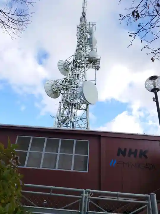 彌彦神社奥宮(御神廟)(新潟県)