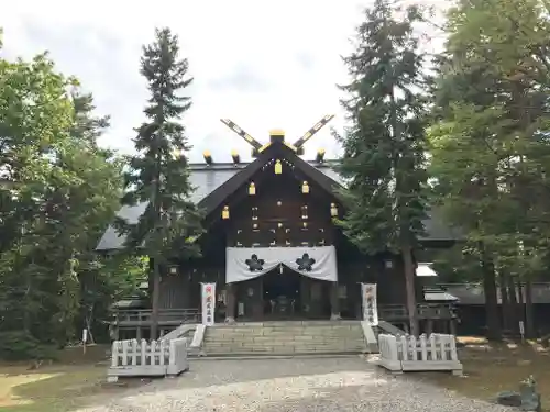 上川神社の本殿