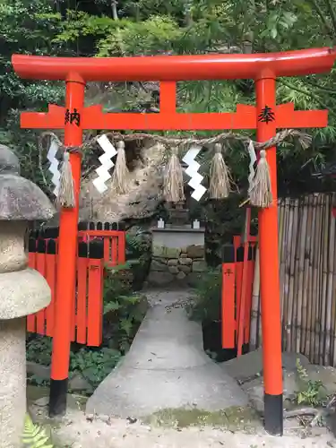 賣布神社の末社