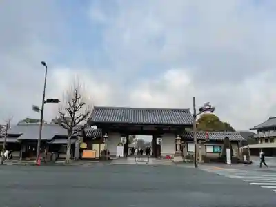 東寺(教王護国寺)の山門・神門
