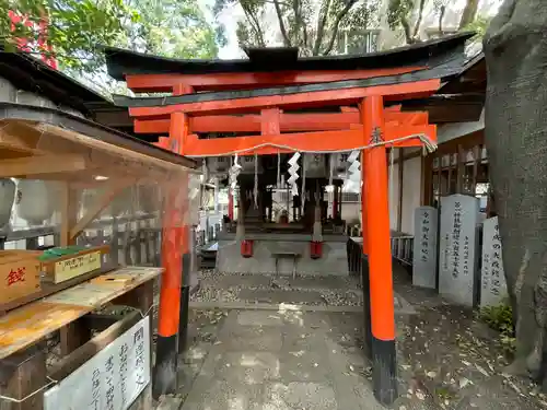 若一神社の末社