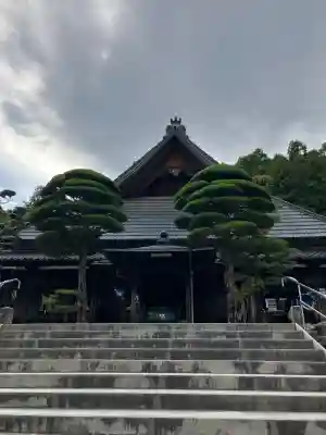 瑠璃光寺の{uncategorized: "未分類", other: "その他", undefined: "問題あり", building: "その他建物", grave: "お墓", sacred_gate: "鳥居", guardian: "狛犬", statue: "像", buddha: "仏像", history: "歴史", nature: "自然", garden: "庭園", animal: "動物", pagoda: "塔", temizu: "手水舎", mountain_gate: "山門・神門", sanctuary: "本殿・本堂", subordinate: "末社・摂社", art: "芸術", scenery: "景色", jizo: "地蔵", ema: "絵馬", goshuin: "御朱印", omikuji: "おみくじ", items: "授与品その他", amulet: "お守り", goshuincho: "御朱印帳", eats: "食事", festival: "お祭り", votive_dance: "神楽", shichigosan: "七五三参", wedding: "結婚式", experience: "体験その他", initially: "初詣", around: "周辺", anti_infection: "感染症対策"}