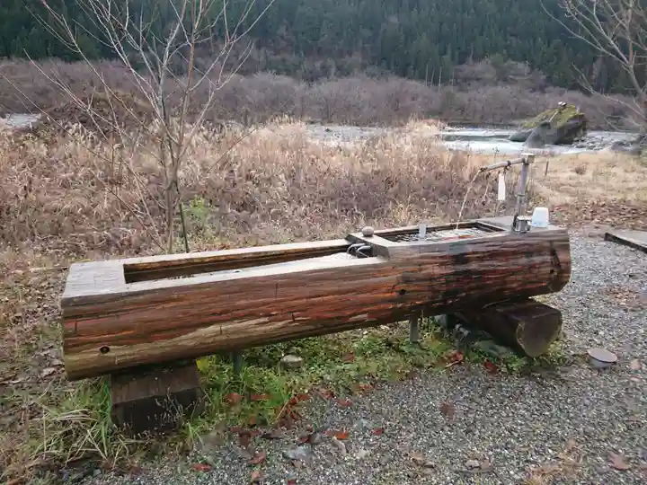 夫婦岩神社(岐阜県)