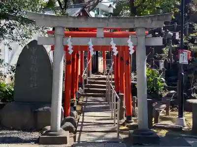 鳩森八幡神社の{uncategorized: "未分類", other: "その他", undefined: "問題あり", building: "その他建物", grave: "お墓", sacred_gate: "鳥居", guardian: "狛犬", statue: "像", buddha: "仏像", history: "歴史", nature: "自然", garden: "庭園", animal: "動物", pagoda: "塔", temizu: "手水舎", mountain_gate: "山門・神門", sanctuary: "本殿・本堂", subordinate: "末社・摂社", art: "芸術", scenery: "景色", jizo: "地蔵", ema: "絵馬", goshuin: "御朱印", omikuji: "おみくじ", items: "授与品その他", amulet: "お守り", goshuincho: "御朱印帳", eats: "食事", festival: "お祭り", votive_dance: "神楽", shichigosan: "七五三参", wedding: "結婚式", experience: "体験その他", initially: "初詣", around: "周辺", anti_infection: "感染症対策"}