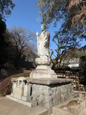 長福寺の{uncategorized: "未分類", other: "その他", undefined: "問題あり", building: "その他建物", grave: "お墓", sacred_gate: "鳥居", guardian: "狛犬", statue: "像", buddha: "仏像", history: "歴史", nature: "自然", garden: "庭園", animal: "動物", pagoda: "塔", temizu: "手水舎", mountain_gate: "山門・神門", sanctuary: "本殿・本堂", subordinate: "末社・摂社", art: "芸術", scenery: "景色", jizo: "地蔵", ema: "絵馬", goshuin: "御朱印", omikuji: "おみくじ", items: "授与品その他", amulet: "お守り", goshuincho: "御朱印帳", eats: "食事", festival: "お祭り", votive_dance: "神楽", shichigosan: "七五三参", wedding: "結婚式", experience: "体験その他", initially: "初詣", around: "周辺", anti_infection: "感染症対策"}
