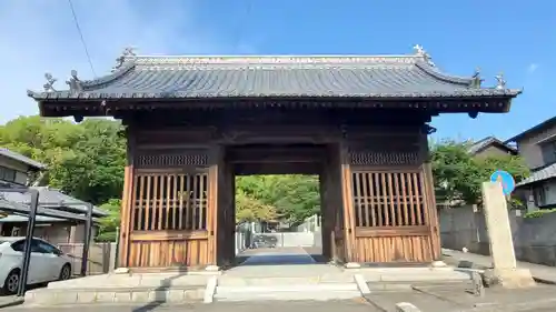 田潮八幡神社の山門