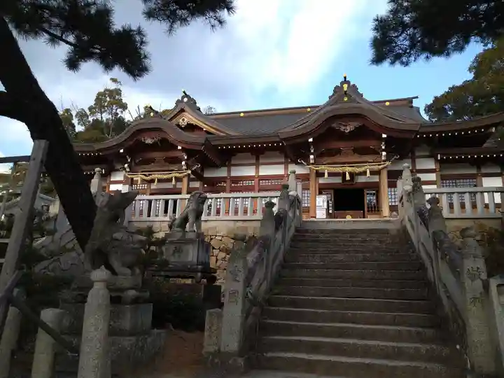 鶴崎神社の本殿・本堂