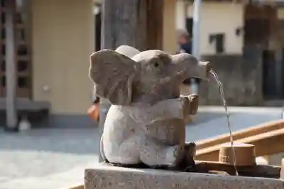 弘明寺の手水舎