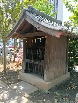 新城神社の{uncategorized: "未分類", other: "その他", undefined: "問題あり", building: "その他建物", grave: "お墓", sacred_gate: "鳥居", guardian: "狛犬", statue: "像", buddha: "仏像", history: "歴史", nature: "自然", garden: "庭園", animal: "動物", pagoda: "塔", temizu: "手水舎", mountain_gate: "山門・神門", sanctuary: "本殿・本堂", subordinate: "末社・摂社", art: "芸術", scenery: "景色", jizo: "地蔵", ema: "絵馬", goshuin: "御朱印", omikuji: "おみくじ", items: "授与品その他", amulet: "お守り", goshuincho: "御朱印帳", eats: "食事", festival: "お祭り", votive_dance: "神楽", shichigosan: "七五三参", wedding: "結婚式", experience: "体験その他", initially: "初詣", around: "周辺", anti_infection: "感染症対策"}