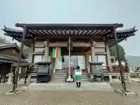 弥勒寺の本殿・本堂