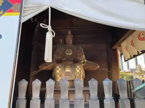 桑名宗社（春日神社）の像