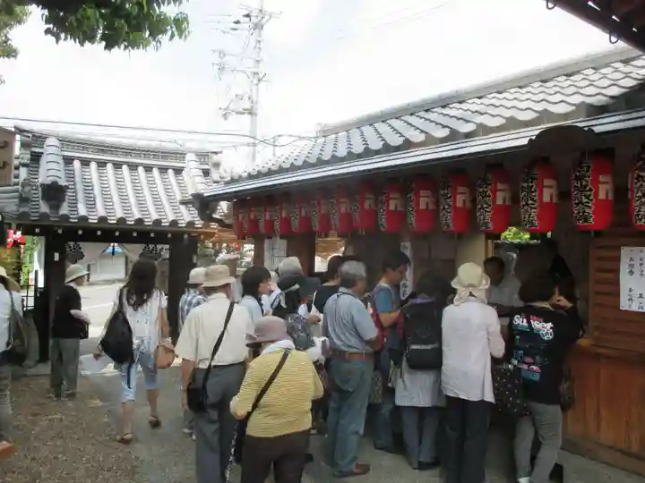 恋塚浄禅寺の本殿・本堂