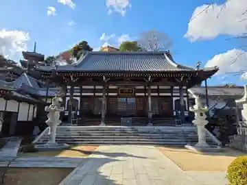 勝行院(法海寺)の本殿・本堂