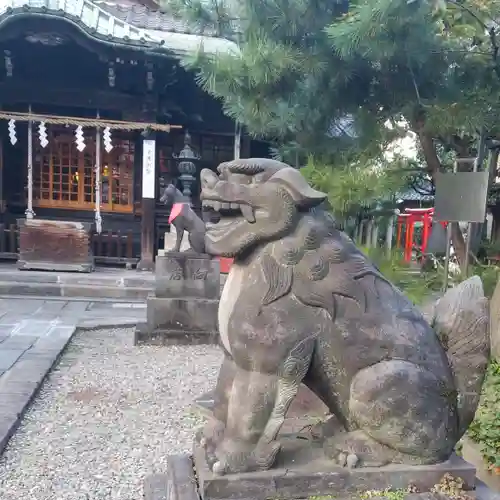 三囲神社の狛犬