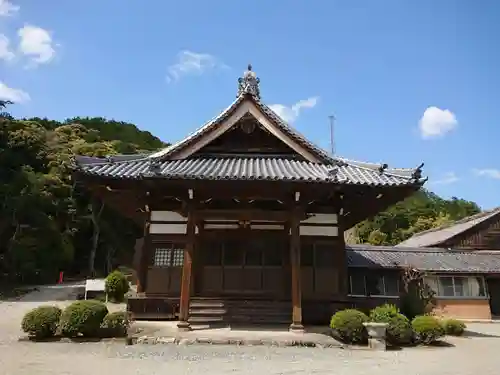 蓮華寺の本殿・本堂