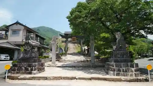 船川八幡宮の鳥居