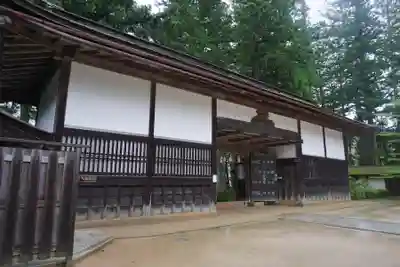 高野山金剛峯寺の山門・神門