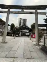 三輪神社の{uncategorized: "未分類", other: "その他", undefined: "問題あり", building: "その他建物", grave: "お墓", sacred_gate: "鳥居", guardian: "狛犬", statue: "像", buddha: "仏像", history: "歴史", nature: "自然", garden: "庭園", animal: "動物", pagoda: "塔", temizu: "手水舎", mountain_gate: "山門・神門", sanctuary: "本殿・本堂", subordinate: "末社・摂社", art: "芸術", scenery: "景色", jizo: "地蔵", ema: "絵馬", goshuin: "御朱印", omikuji: "おみくじ", items: "授与品その他", amulet: "お守り", goshuincho: "御朱印帳", eats: "食事", festival: "お祭り", votive_dance: "神楽", shichigosan: "七五三参", wedding: "結婚式", experience: "体験その他", initially: "初詣", around: "周辺", anti_infection: "感染症対策"}
