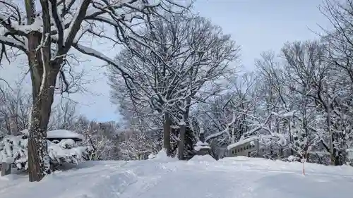 旭山稲荷金刀比羅神社の庭園