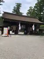建部大社の山門・神門