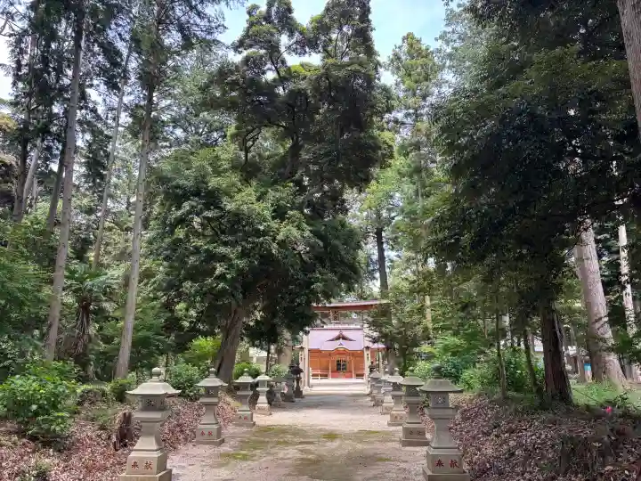 大宮神社の{uncategorized: "未分類", other: "その他", undefined: "問題あり", building: "その他建物", grave: "お墓", sacred_gate: "鳥居", guardian: "狛犬", statue: "像", buddha: "仏像", history: "歴史", nature: "自然", garden: "庭園", animal: "動物", pagoda: "塔", temizu: "手水舎", mountain_gate: "山門・神門", sanctuary: "本殿・本堂", subordinate: "末社・摂社", art: "芸術", scenery: "景色", jizo: "地蔵", ema: "絵馬", goshuin: "御朱印", omikuji: "おみくじ", items: "授与品その他", amulet: "お守り", goshuincho: "御朱印帳", eats: "食事", festival: "お祭り", votive_dance: "神楽", shichigosan: "七五三参", wedding: "結婚式", experience: "体験その他", initially: "初詣", around: "周辺", anti_infection: "感染症対策"}