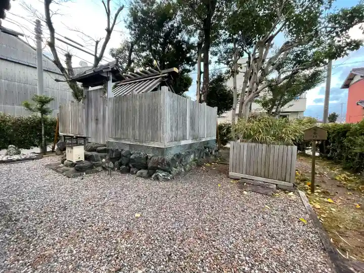 大口神社の{uncategorized: "未分類", other: "その他", undefined: "問題あり", building: "その他建物", grave: "お墓", sacred_gate: "鳥居", guardian: "狛犬", statue: "像", buddha: "仏像", history: "歴史", nature: "自然", garden: "庭園", animal: "動物", pagoda: "塔", temizu: "手水舎", mountain_gate: "山門・神門", sanctuary: "本殿・本堂", subordinate: "末社・摂社", art: "芸術", scenery: "景色", jizo: "地蔵", ema: "絵馬", goshuin: "御朱印", omikuji: "おみくじ", items: "授与品その他", amulet: "お守り", goshuincho: "御朱印帳", eats: "食事", festival: "お祭り", votive_dance: "神楽", shichigosan: "七五三参", wedding: "結婚式", experience: "体験その他", initially: "初詣", around: "周辺", anti_infection: "感染症対策"}
