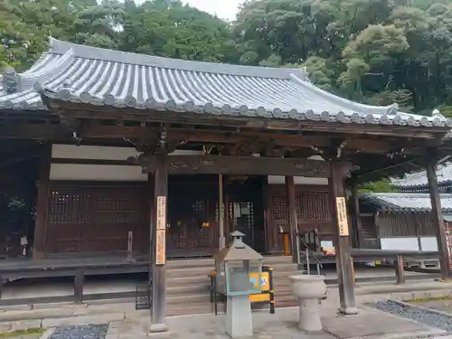 満願寺の本殿・本堂