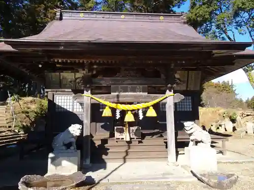 長屋神社の本殿・本堂