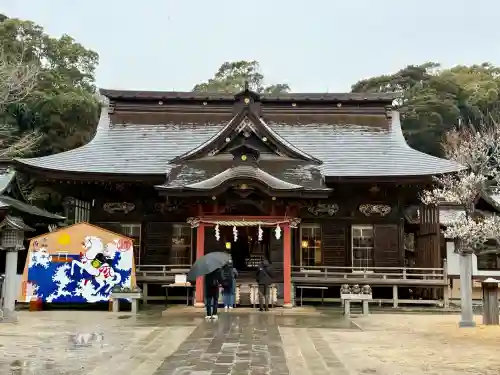 大洗磯前神社の{uncategorized: "未分類", other: "その他", undefined: "問題あり", building: "その他建物", grave: "お墓", sacred_gate: "鳥居", guardian: "狛犬", statue: "像", buddha: "仏像", history: "歴史", nature: "自然", garden: "庭園", animal: "動物", pagoda: "塔", temizu: "手水舎", mountain_gate: "山門・神門", sanctuary: "本殿・本堂", subordinate: "末社・摂社", art: "芸術", scenery: "景色", jizo: "地蔵", ema: "絵馬", goshuin: "御朱印", omikuji: "おみくじ", items: "授与品その他", amulet: "お守り", goshuincho: "御朱印帳", eats: "食事", festival: "お祭り", votive_dance: "神楽", shichigosan: "七五三参", wedding: "結婚式", experience: "体験その他", initially: "初詣", around: "周辺", anti_infection: "感染症対策"}