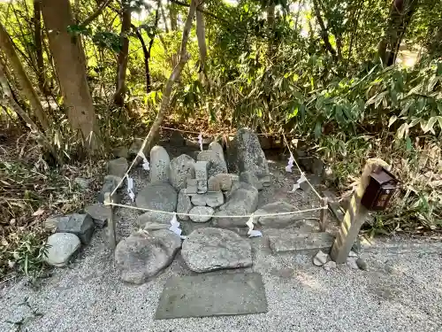 津八幡宮の{uncategorized: "未分類", other: "その他", undefined: "問題あり", building: "その他建物", grave: "お墓", sacred_gate: "鳥居", guardian: "狛犬", statue: "像", buddha: "仏像", history: "歴史", nature: "自然", garden: "庭園", animal: "動物", pagoda: "塔", temizu: "手水舎", mountain_gate: "山門・神門", sanctuary: "本殿・本堂", subordinate: "末社・摂社", art: "芸術", scenery: "景色", jizo: "地蔵", ema: "絵馬", goshuin: "御朱印", omikuji: "おみくじ", items: "授与品その他", amulet: "お守り", goshuincho: "御朱印帳", eats: "食事", festival: "お祭り", votive_dance: "神楽", shichigosan: "七五三参", wedding: "結婚式", experience: "体験その他", initially: "初詣", around: "周辺", anti_infection: "感染症対策"}