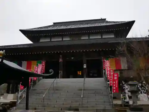 高蔵寺の本殿・本堂