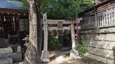 飛木稲荷神社の末社・摂社