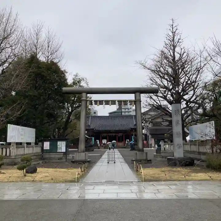 浅草神社の鳥居