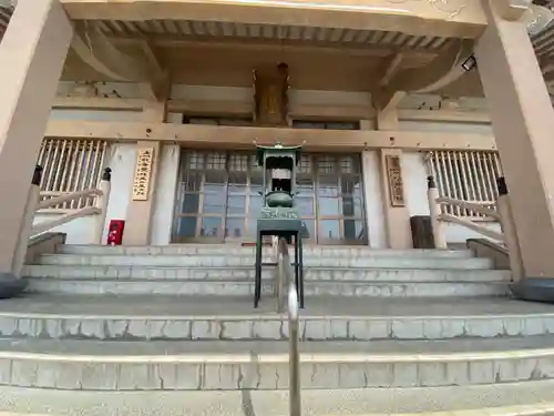 光明寺の本殿・本堂