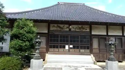 慈心院万福寺の本殿・本堂
