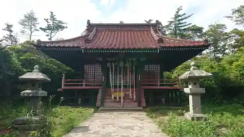 尾崎神社の本殿・本堂