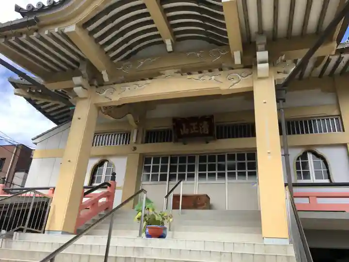 栄立寺の本殿・本堂