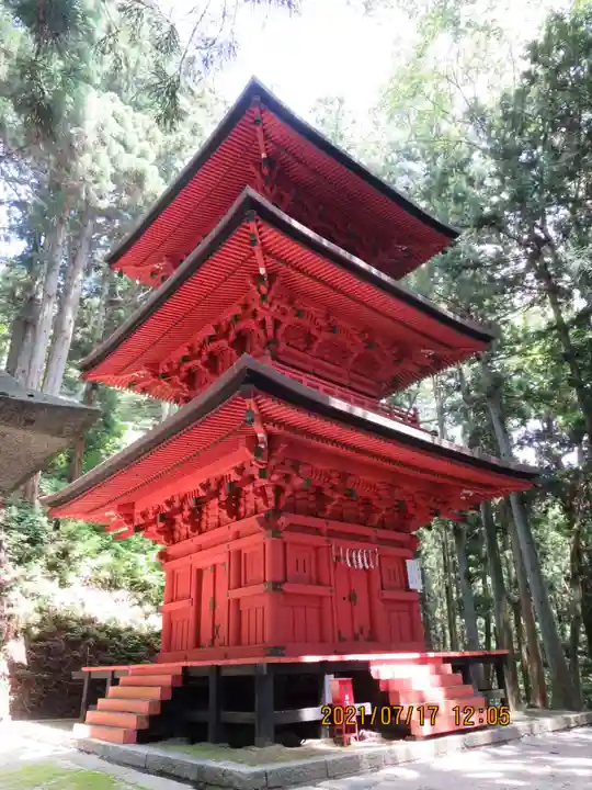 木幡山隠津島神社(二本松市)の塔