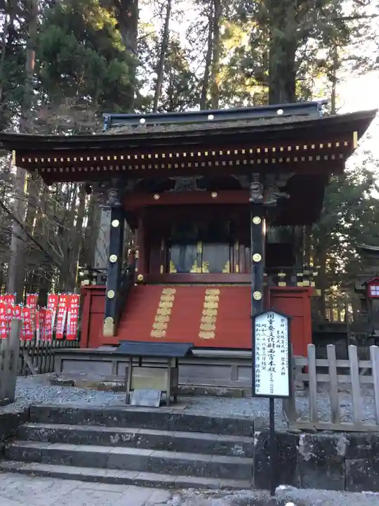 北口本宮冨士浅間神社の末社・摂社