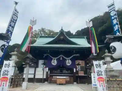 草津八幡宮の{uncategorized: "未分類", other: "その他", undefined: "問題あり", building: "その他建物", grave: "お墓", sacred_gate: "鳥居", guardian: "狛犬", statue: "像", buddha: "仏像", history: "歴史", nature: "自然", garden: "庭園", animal: "動物", pagoda: "塔", temizu: "手水舎", mountain_gate: "山門・神門", sanctuary: "本殿・本堂", subordinate: "末社・摂社", art: "芸術", scenery: "景色", jizo: "地蔵", ema: "絵馬", goshuin: "御朱印", omikuji: "おみくじ", items: "授与品その他", amulet: "お守り", goshuincho: "御朱印帳", eats: "食事", festival: "お祭り", votive_dance: "神楽", shichigosan: "七五三参", wedding: "結婚式", experience: "体験その他", initially: "初詣", around: "周辺", anti_infection: "感染症対策"}