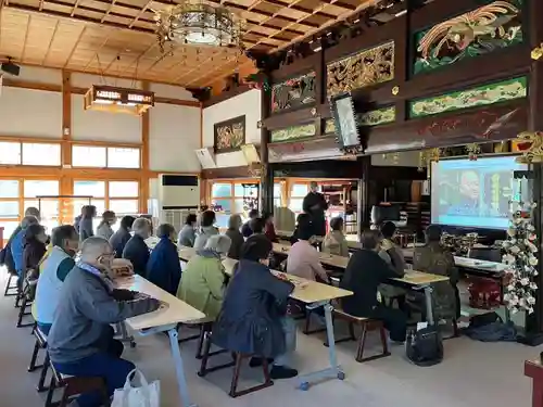 長徳寺の本殿