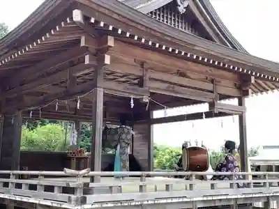 粟井神社の建物その他