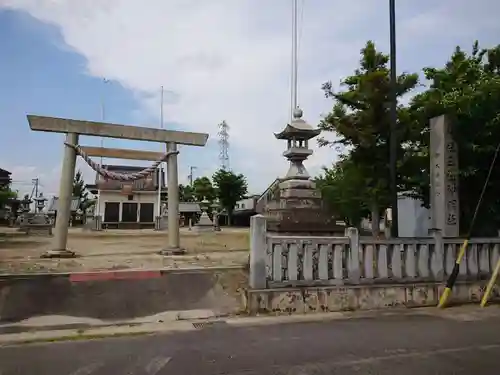 三社神明社の鳥居