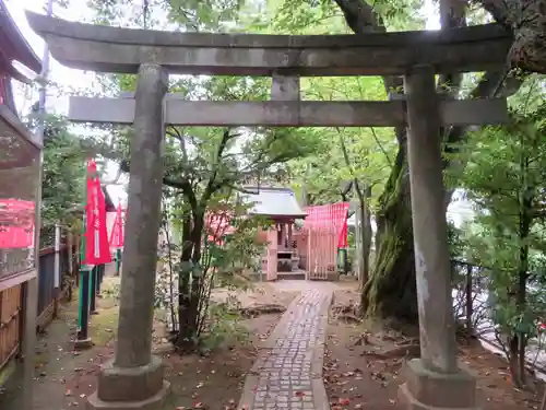 桐ヶ谷氷川神社の鳥居