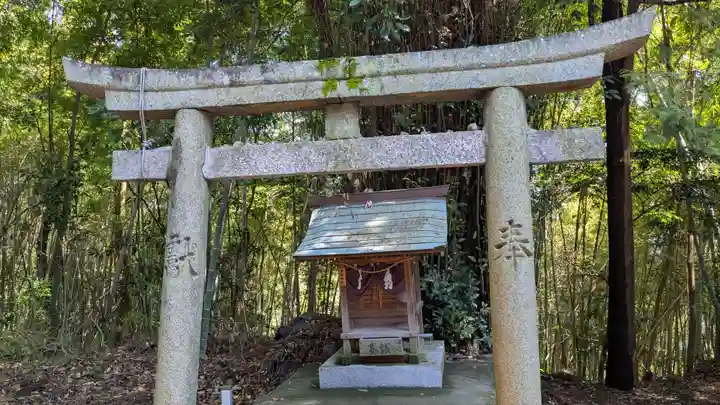 生石八幡神社の末社・摂社