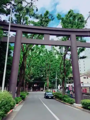 渋谷氷川神社の鳥居