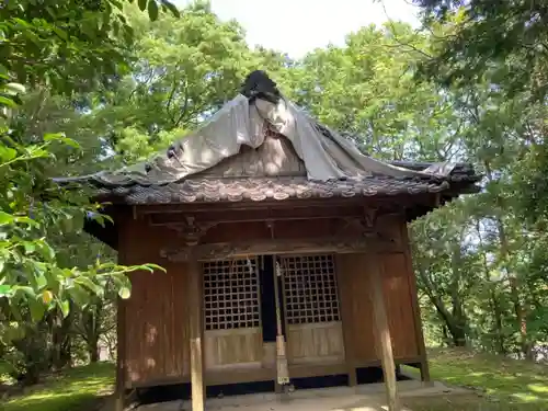 諏訪神社の末社・摂社