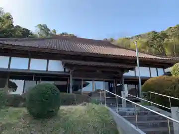 真高寺の本殿・本堂